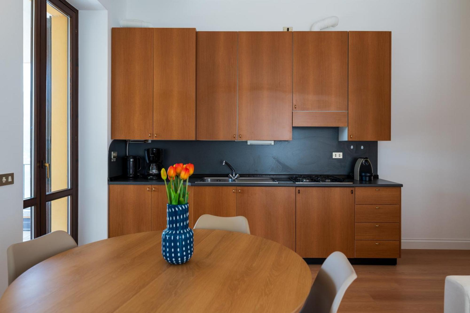 Stunning Apartment- Terrace And Swimming Pool Bellano Exterior foto