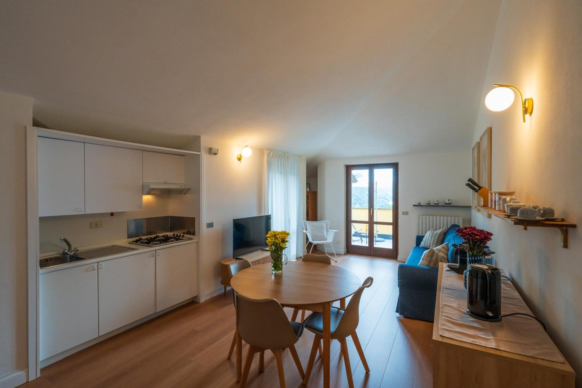 Stunning Apartment- Terrace And Swimming Pool Bellano Exterior foto
