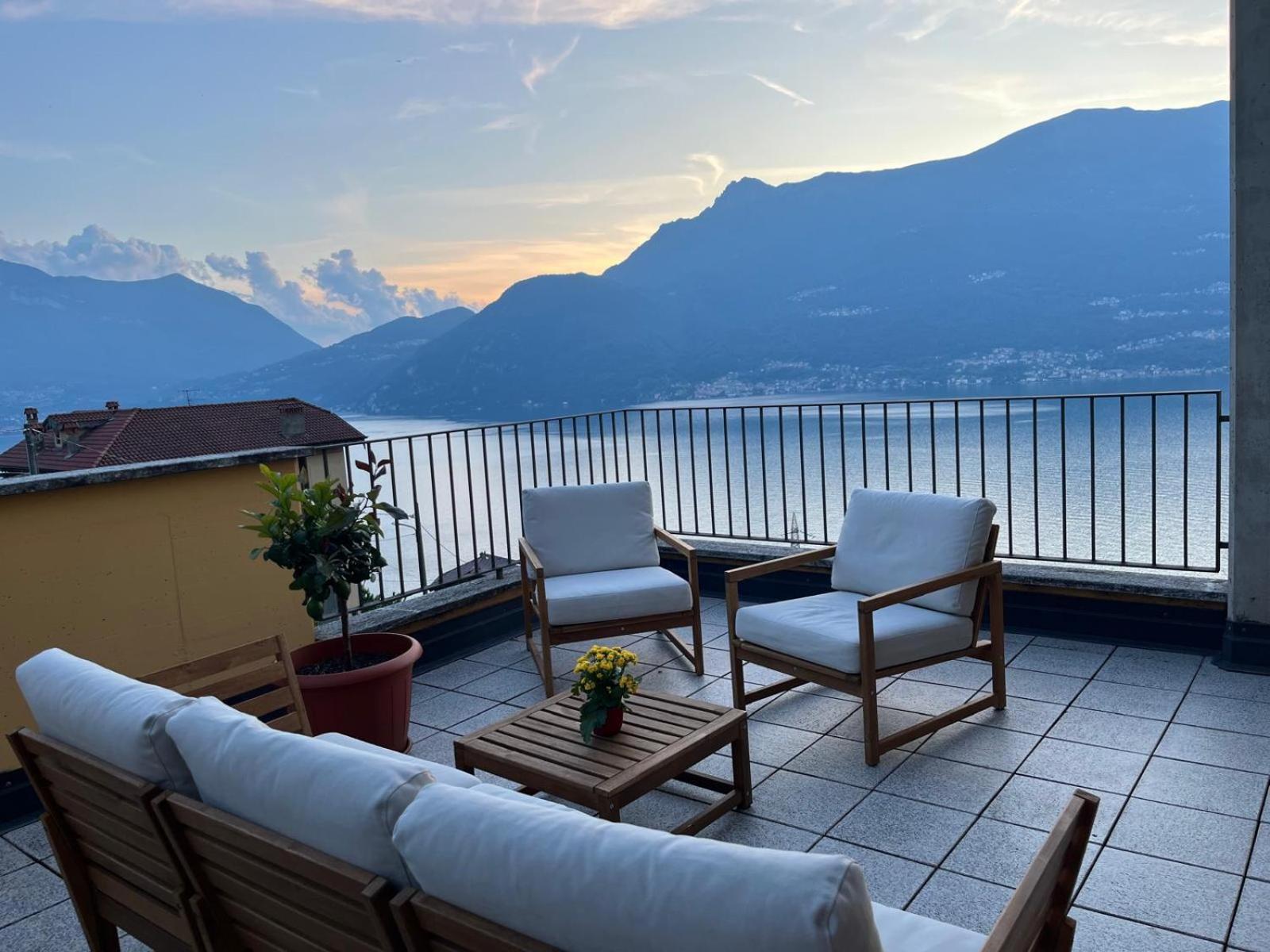 Stunning Apartment- Terrace And Swimming Pool Bellano Exterior foto