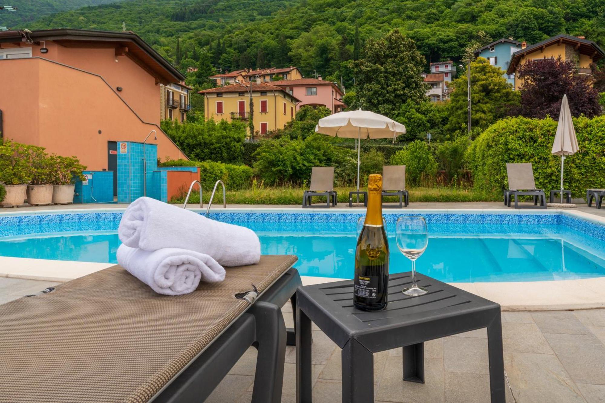 Stunning Apartment- Terrace And Swimming Pool Bellano Exterior foto
